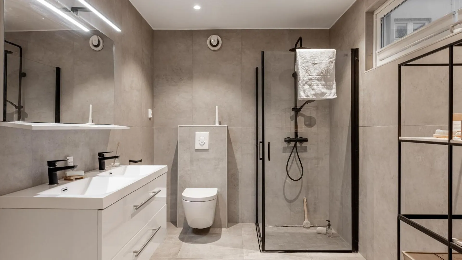 Dinbnb Apartments I 1898 Building With 95 Sqm Of Luxury I 2X Workspace Bergen
